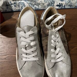 CORKYS Women's Camouflage Sneakers New